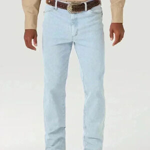 Wrangler Cowboy Cut Slim Fit Active Flex Jeans | Men's Jeans | Men's Light Wash